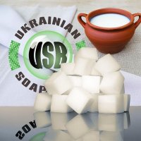 Мильна основа UkrainianSoapBase Молочно-вершкова біла, Україна