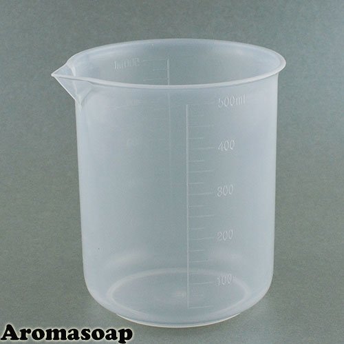 Measuring cup with spout 500 ml