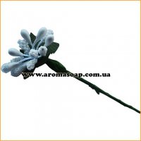 Stamens on wire White with berries and leaves 3 pcs